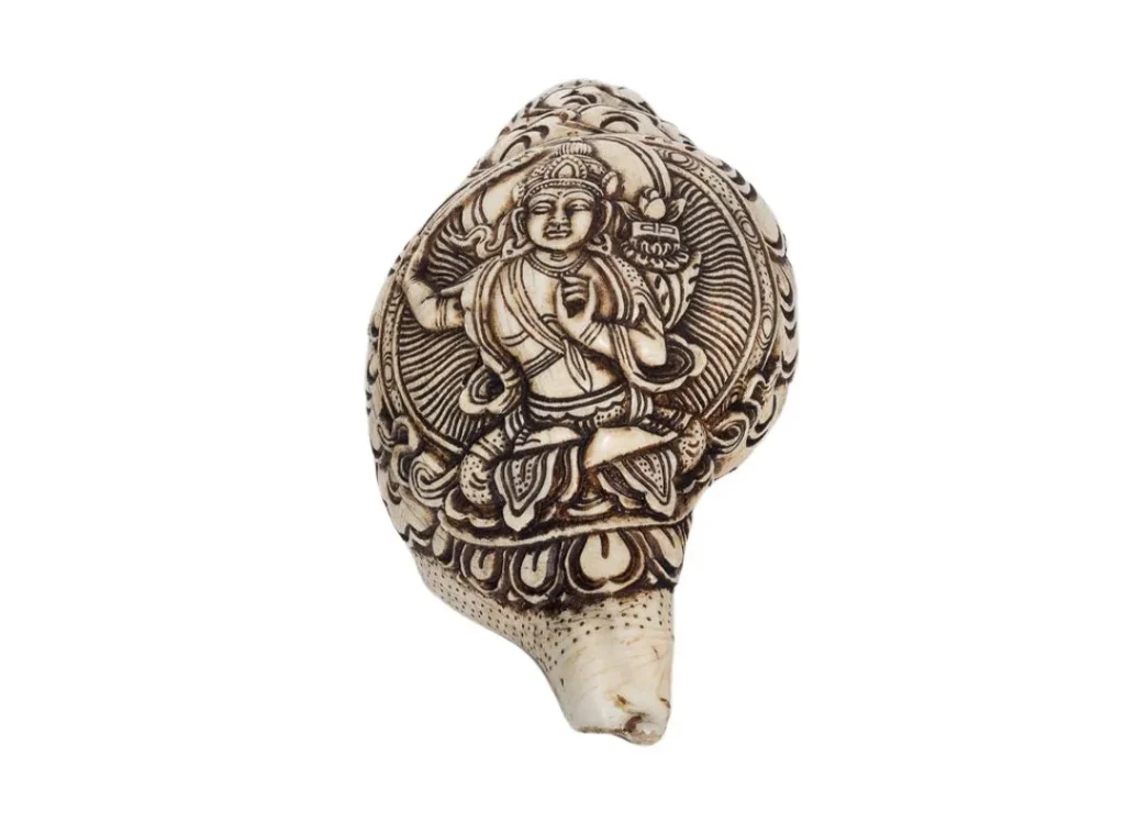 concha grabada a mano vivirnepal.com