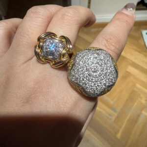 “Cosmic Spiral” 宇宙漩涡系列 黄金钻石雕塑戒指套组 “Cosmic Spiral” en Oro con Diamantes